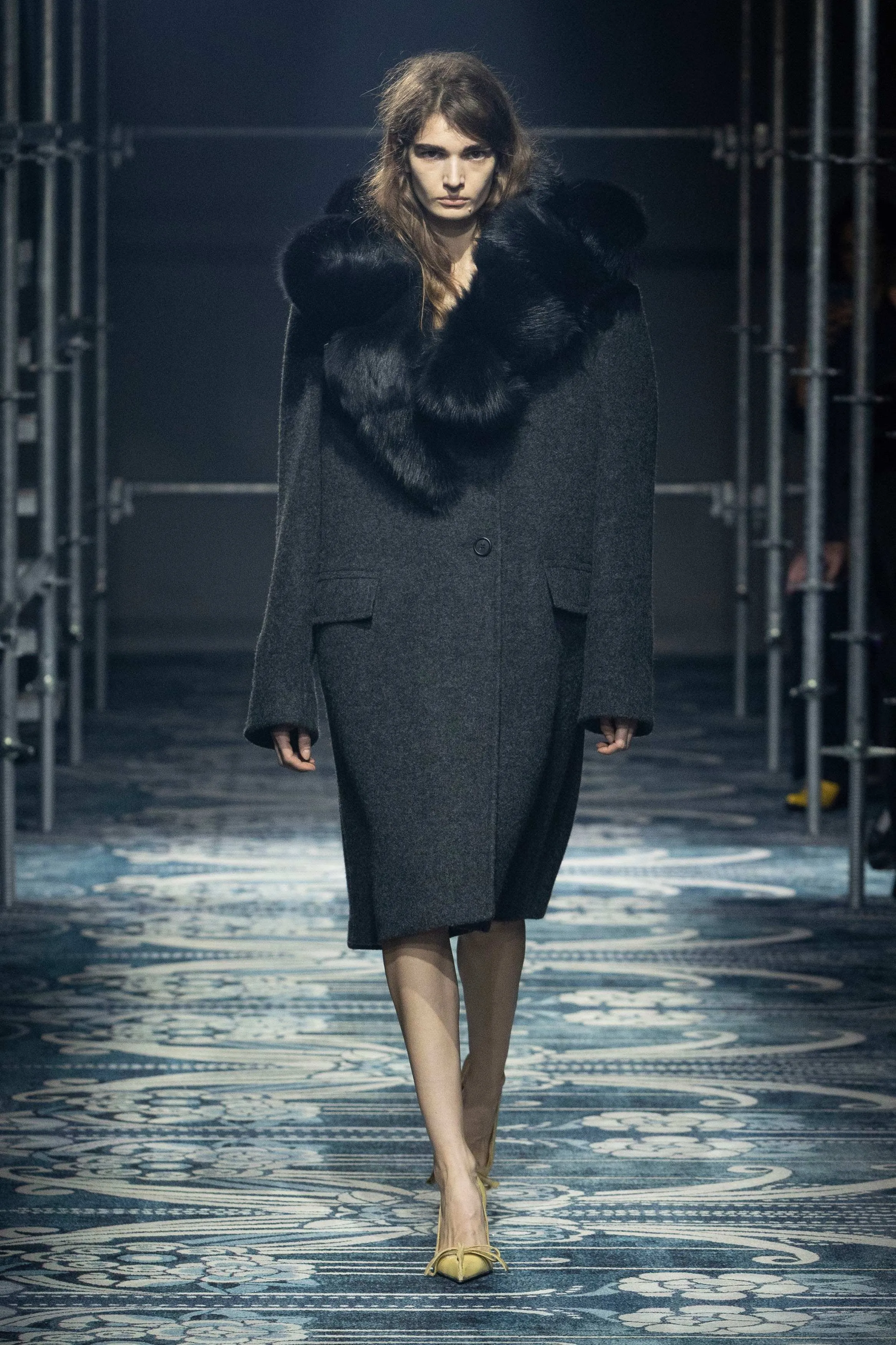 PRADA | Fall/Winter 2025 Womenswear Show Raw Glamour